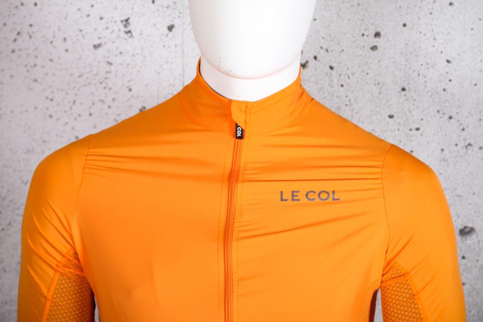 2022 Le Col Pro Wind Jacket - chest.jpg