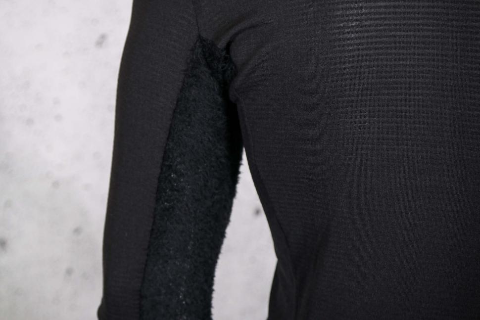 2022 Le Col Winter Long Sleeve Base Layer - sleeve back.jpg