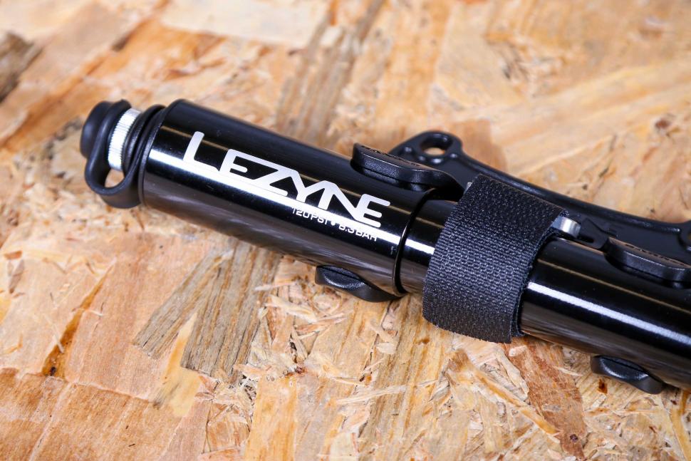 2022 Lezyne Grip Drive HP - 2.jpg