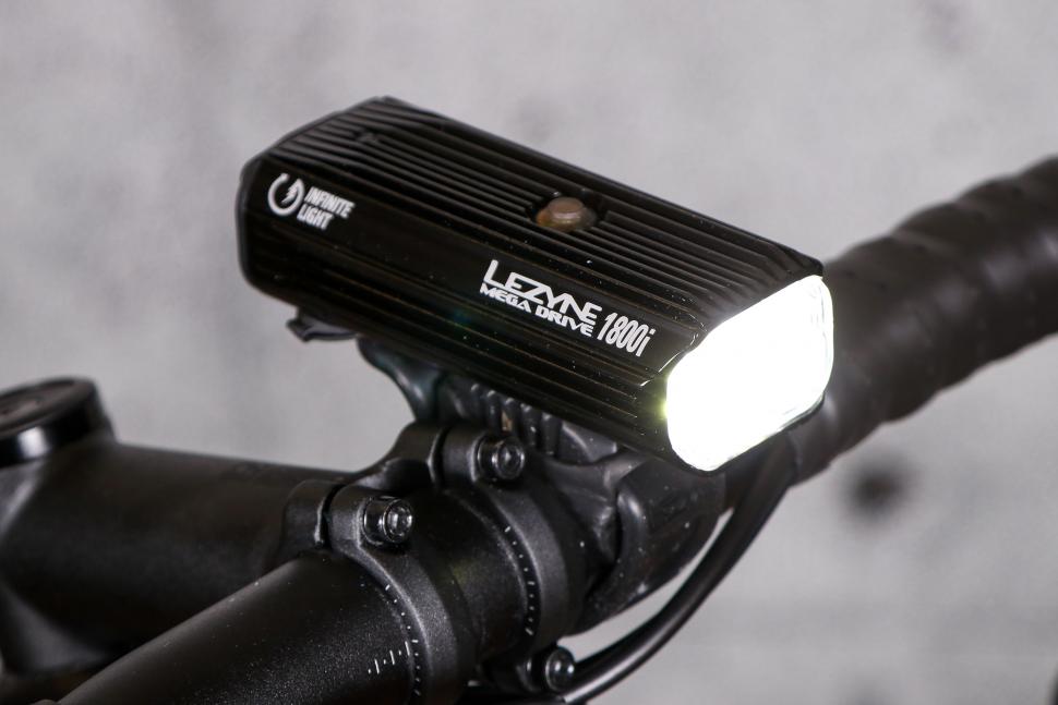 Lezyne Mega Drive 1800i