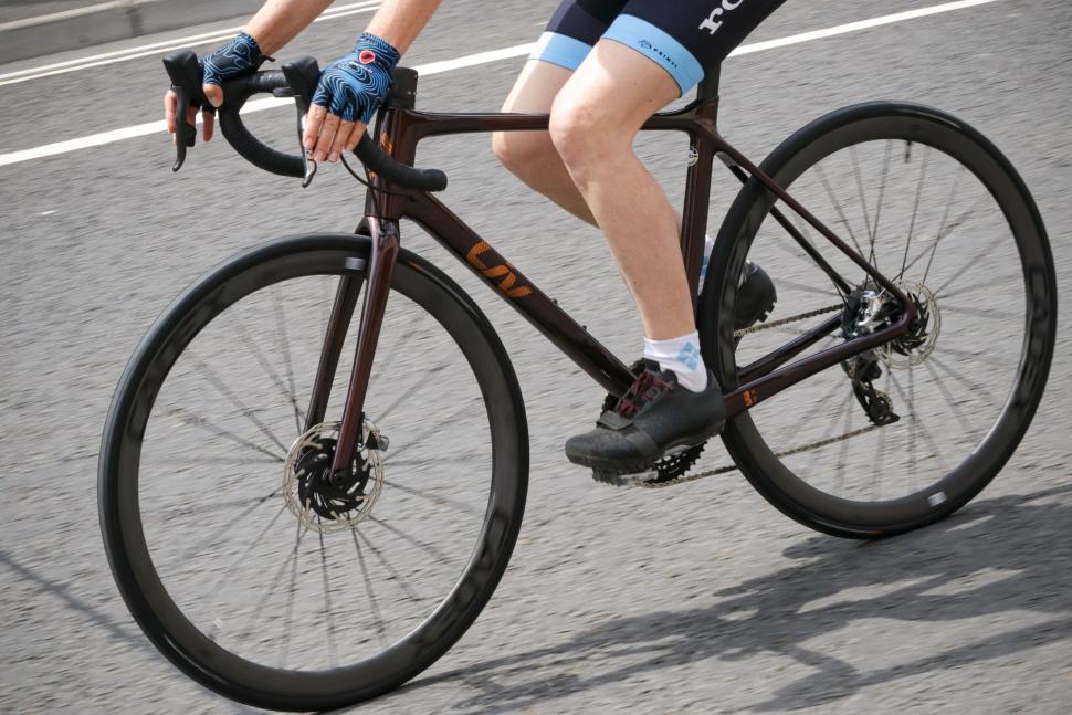 2022 Liv Langma Advanced SL Disc - riding 4.jpg