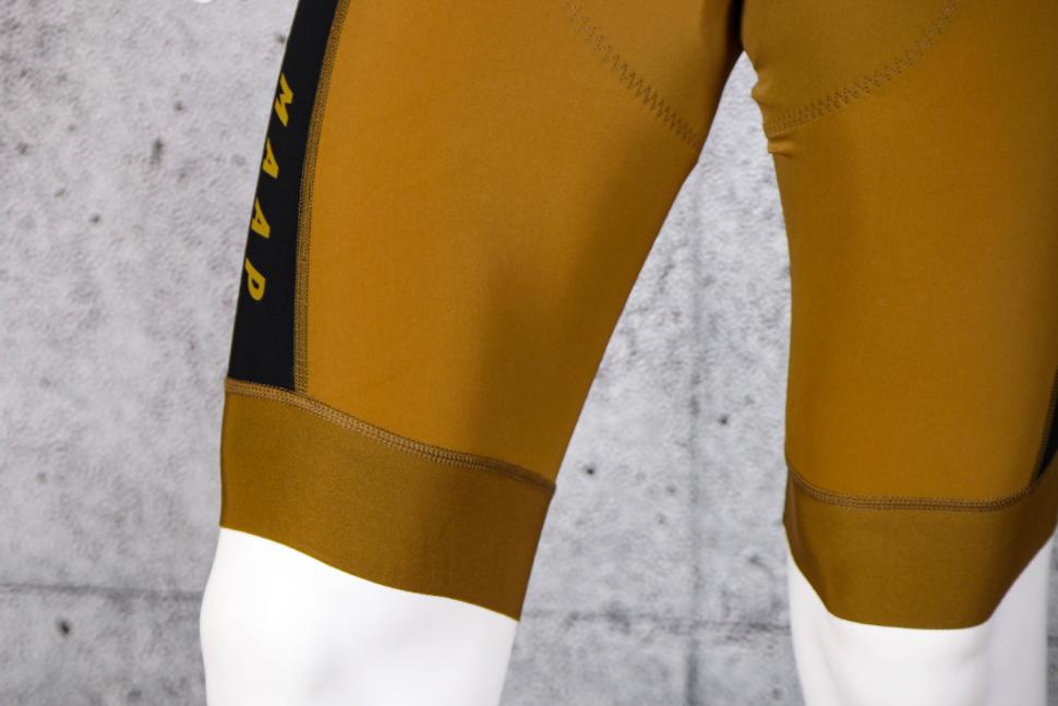 2022 MAAP Alt_Road Cargo Bib - cuff.jpg
