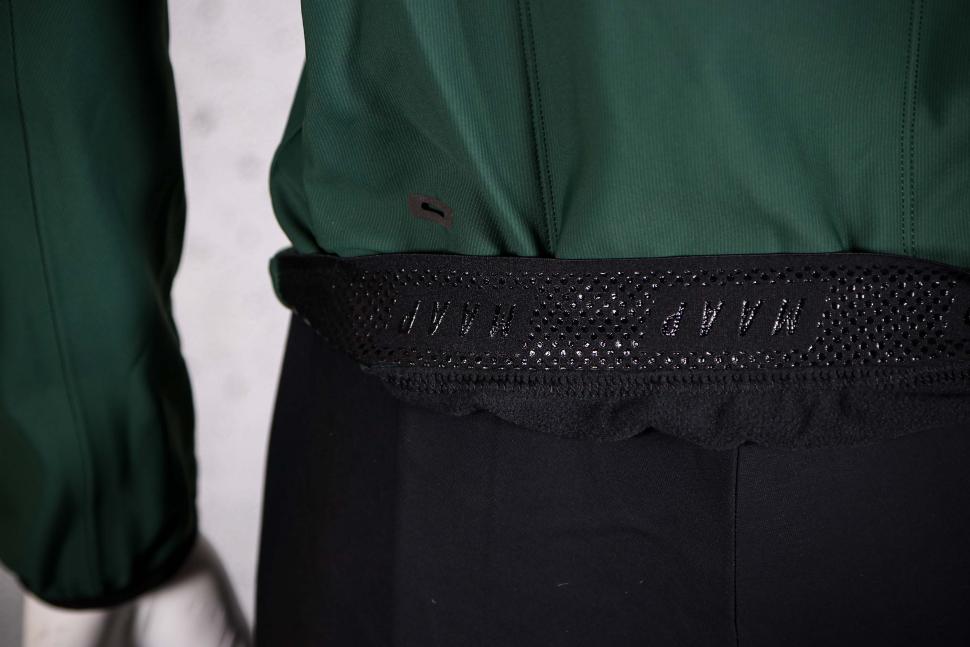 2022 MAAP Training Winter Jacket - gripper.jpg