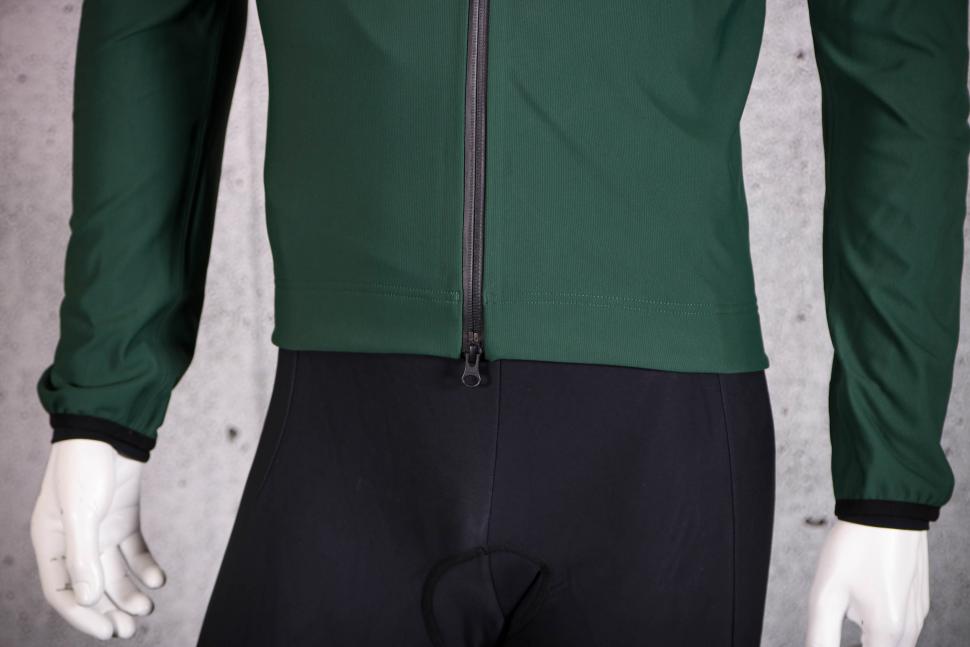 2022 MAAP Training Winter Jacket - hem.jpg
