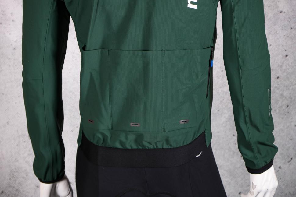 2022 MAAP Training Winter Jacket - pockets.jpg