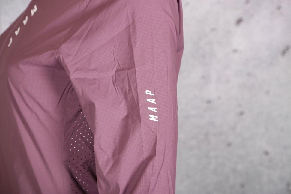 2022 MAAP Womens Draft Team Jacket - sleeve detail.jpg