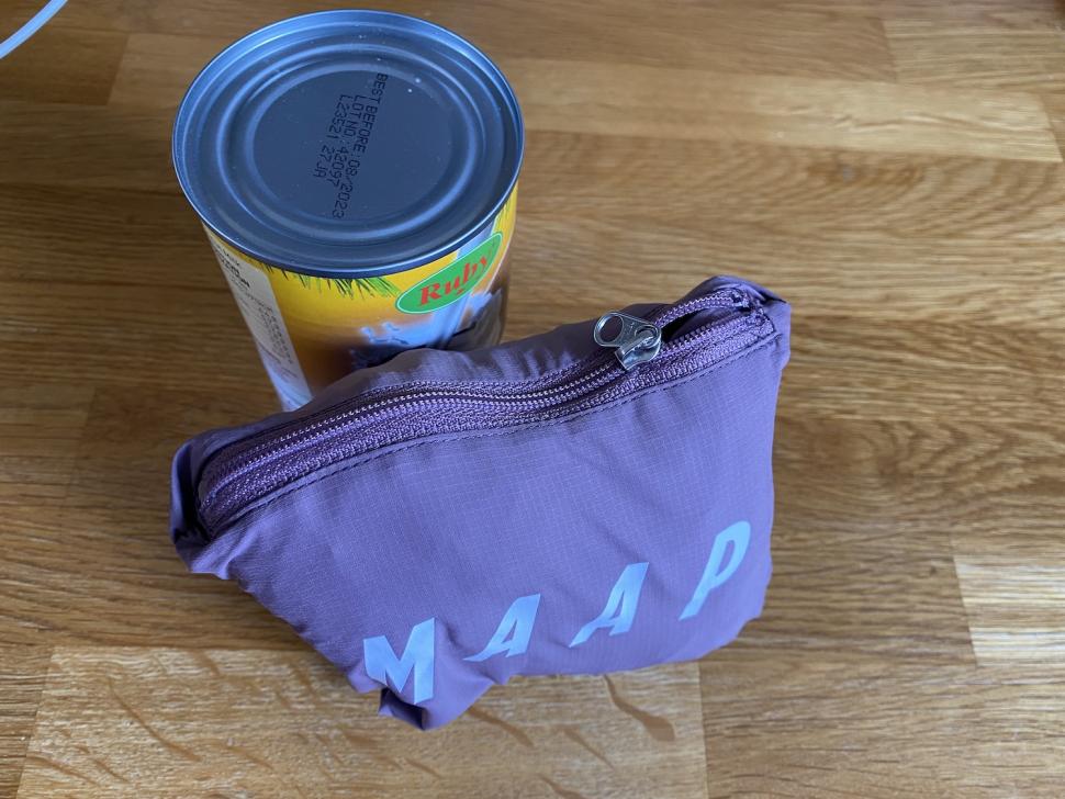 2022 MAAP Women's Draft Team Jacket storage pouch.JPG