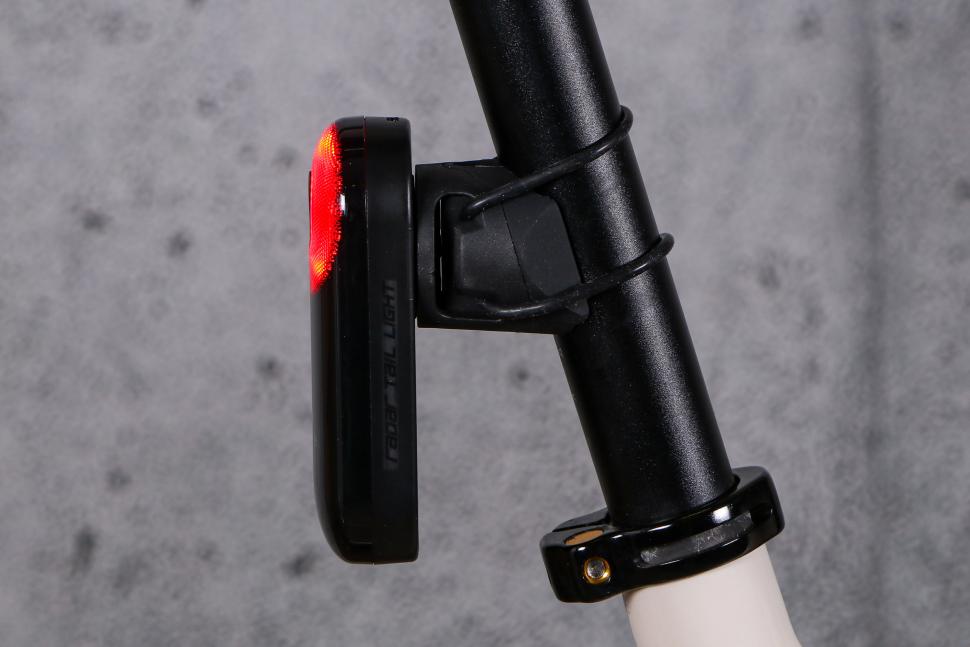 2022 Magene L508 Radar Tail Light - side.jpg
