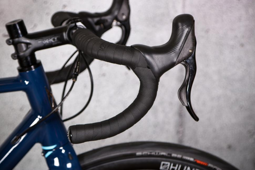 2022 Mason Definition Chorus - drop bar and lever.jpg