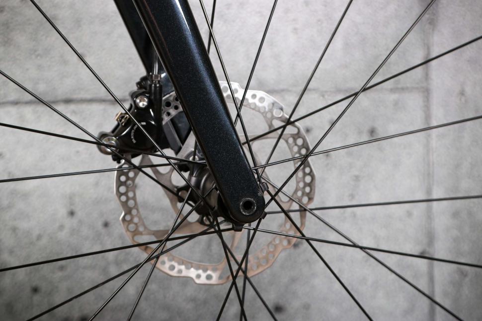 2022 Merida Scultura Limited - fork detail.jpg