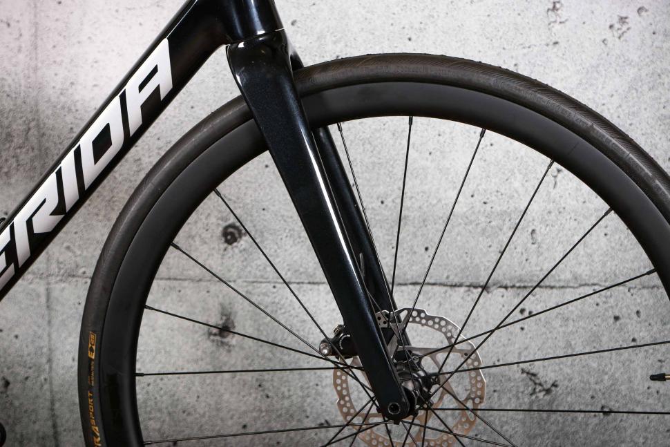 2022 Merida Scultura Limited - fork.jpg
