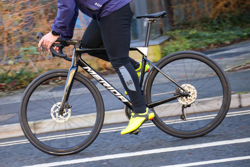 2022 Merida Scultura Limited - riding 2.jpg