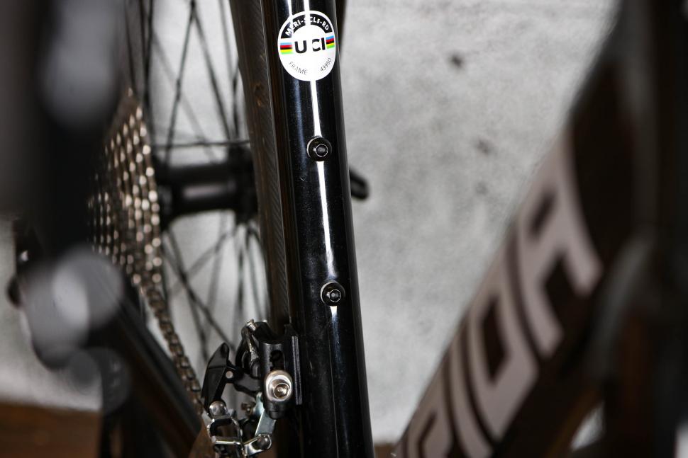 2022 Merida Scultura Limited - seat tube bosses.jpg