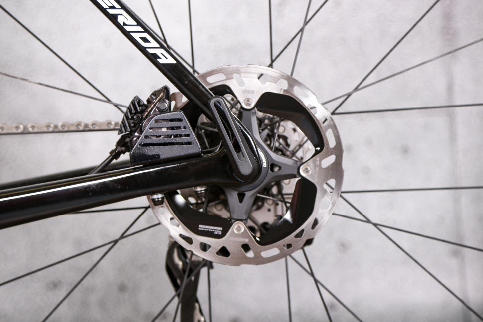 2022 Merida Scultura Team - rear disc brake.jpg