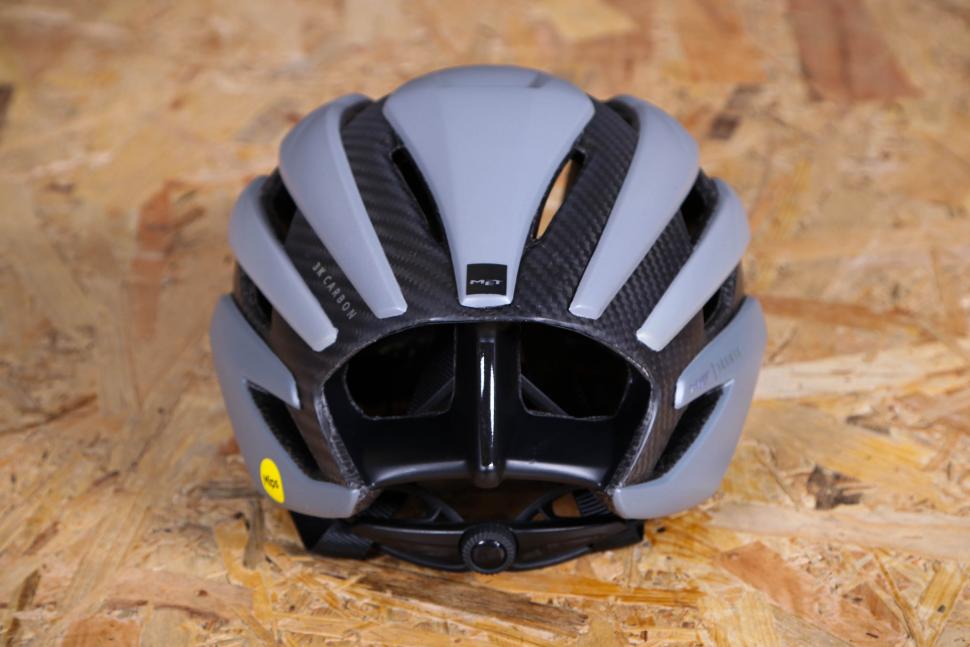 2022 Met Trenta 3K Carbon Mips - rear.jpg
