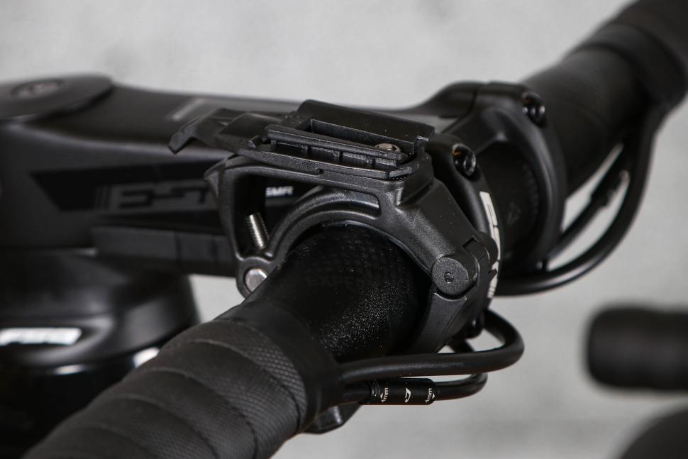 2022 Niterider Lumina Max 2500 - mount 1.jpg