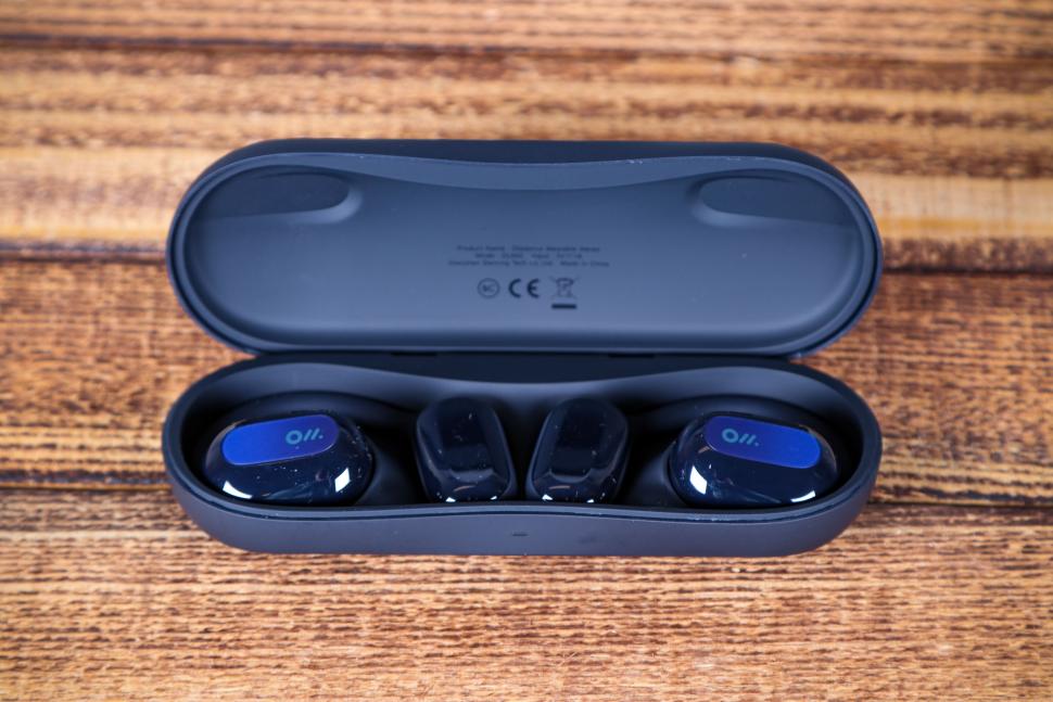 2022 Oladance Open Ear Headphones - case open.jpg