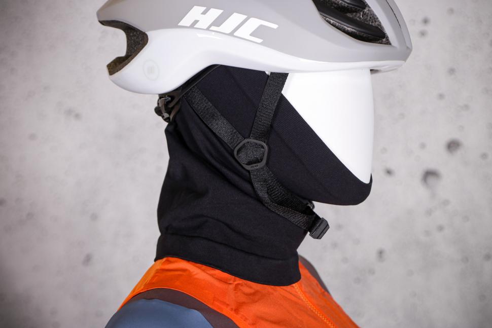 2022 Orro Luxe Neck Warmer 3.jpg