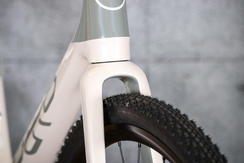 2022 Orro Terra C Shimano 105 Di2 - clearance.jpg