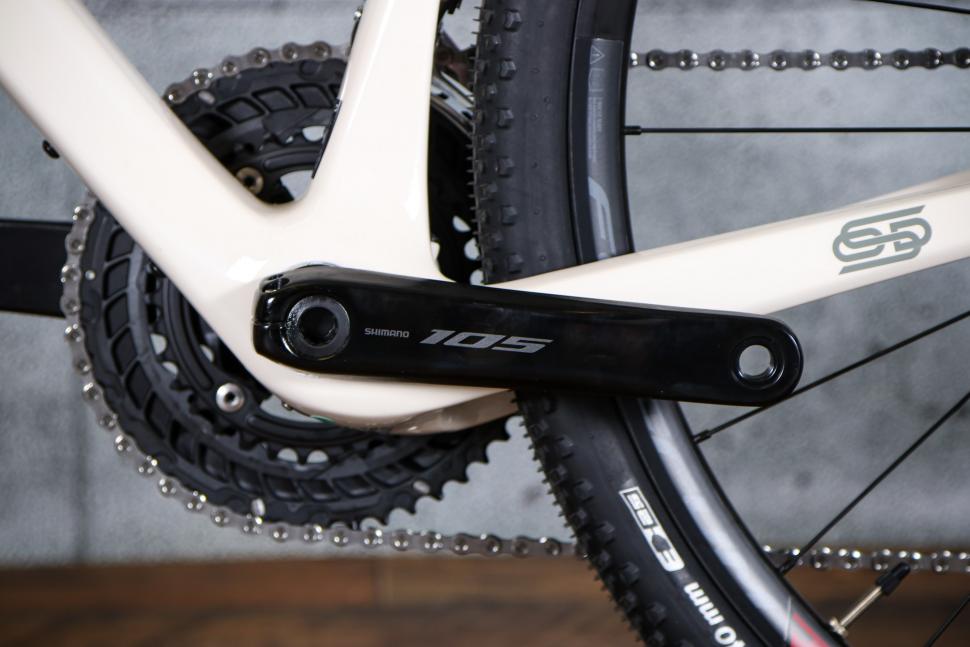 2022 Orro Terra C Shimano 105 Di2 - crank 2.jpg