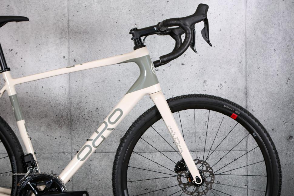 2022 Orro Terra C Shimano 105 Di2 - front.jpg