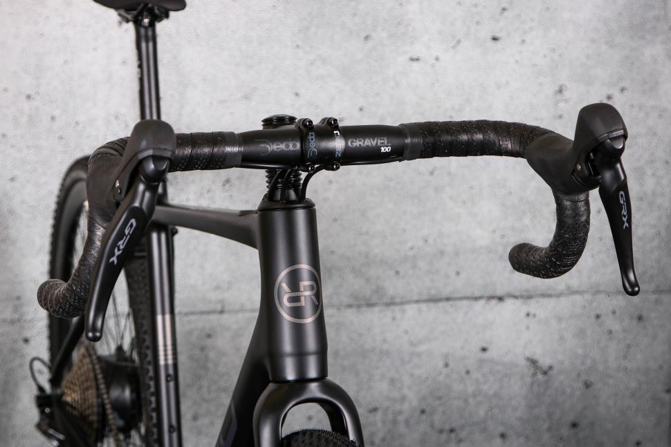 2022 Orro Terra E GRX600 E-Bike - bars 1.jpg
