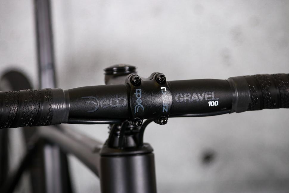 2022 Orro Terra E GRX600 E-Bike - bars 2.jpg