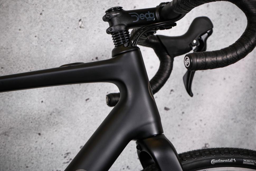 2022 Orro Terra E GRX600 E-Bike - head tube junction.jpg