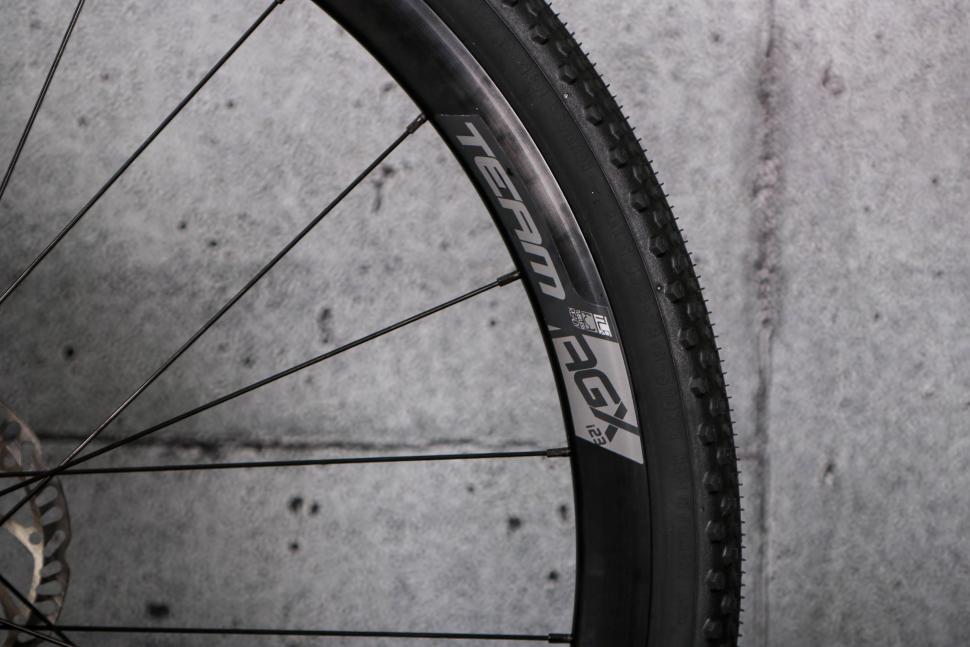 2022 Orro Terra E GRX600 E-Bike - rim.jpg