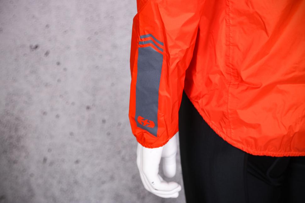 2022 Oxford Venture Jacket - sleeve detail.jpg