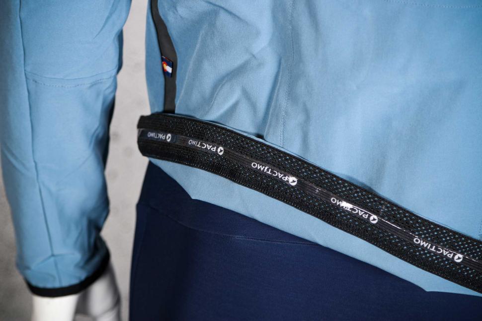 2022 Pactimo Men’s Alpine Thermal Jacket - gripper.jpg