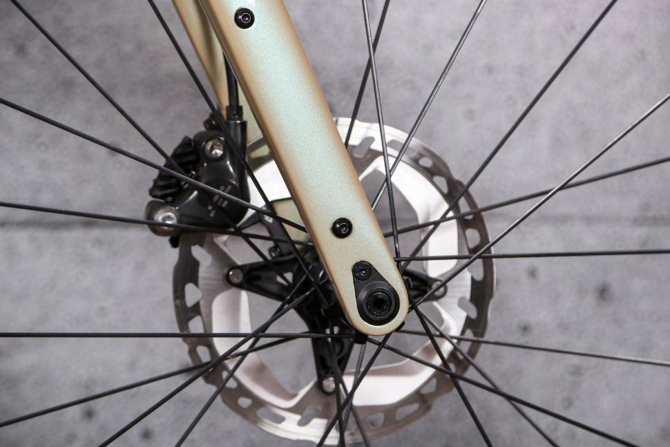 2022 Pearson On And On Carbon Aero Gravel Bike - fork detail.jpg