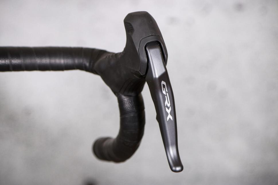 2022 Pearson On And On Carbon Aero Gravel Bike - lever.jpg