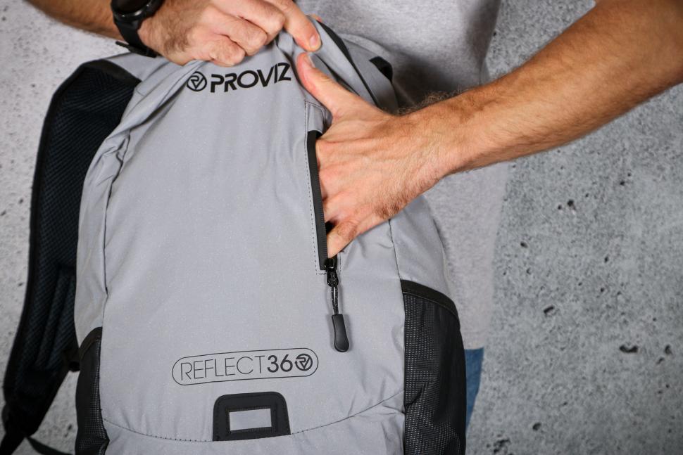 2022 Proviz REFLECT360 Cycling Backpack - zip pocket.jpg