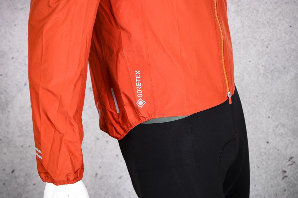 2022 Rapha Men's Brevet Gore-Tex Rain Jacket - drop.jpg