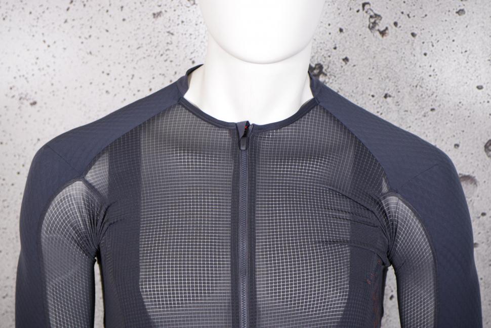 2022 Rapha Men's Pro Team Gravel Jersey - chest.jpg