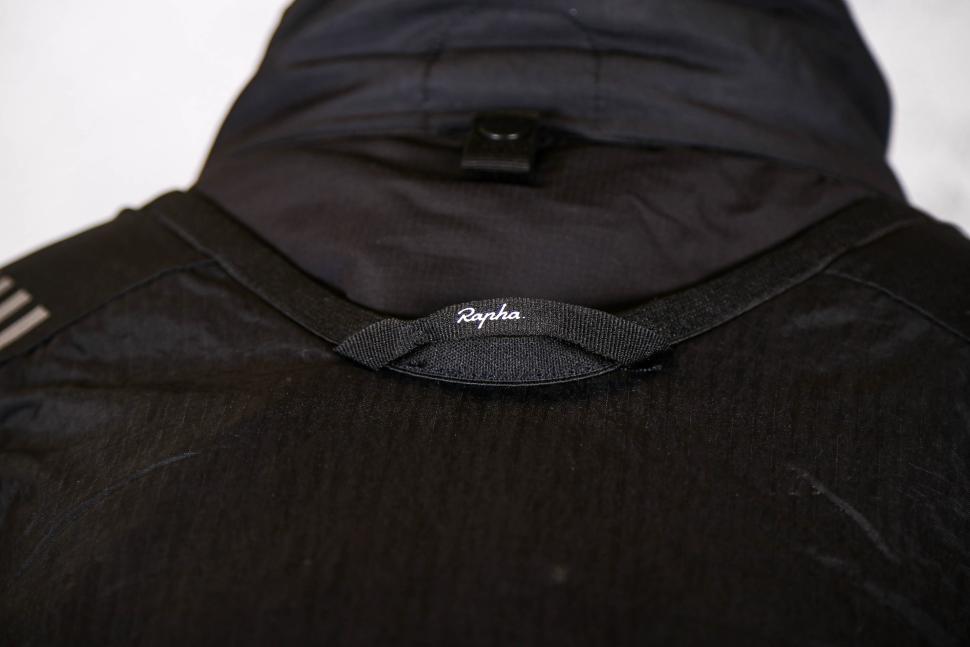 2025 Rapha Pro Team Lightweight Backpack - handle detail