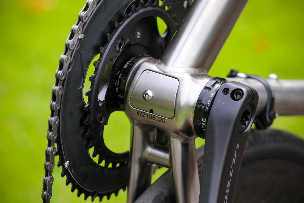 2022 Reilly FUSION AERO ROAD DISC - bottom bracket 3.jpg