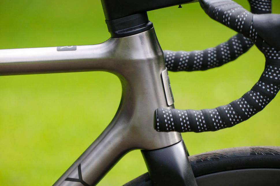 2022 Reilly FUSION AERO ROAD DISC - head tube.jpg