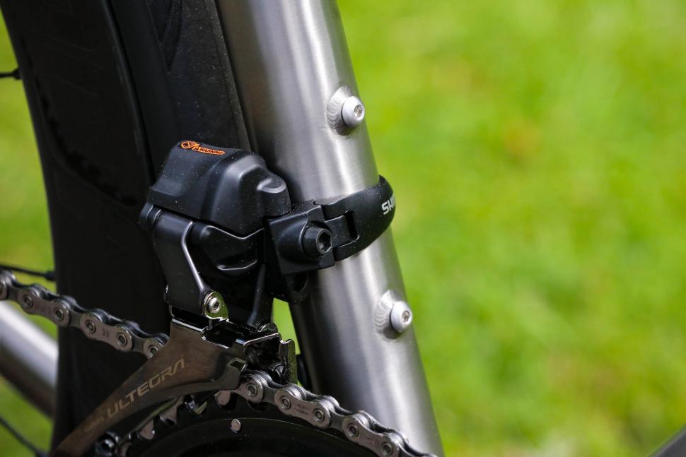 2022 Reilly FUSION AERO ROAD DISC - seat tube bosses.jpg