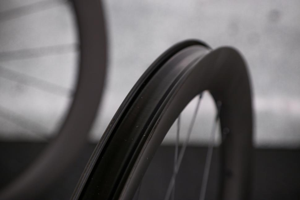 2022 Reserve 40 | 44 wheelset - rim bed.jpg