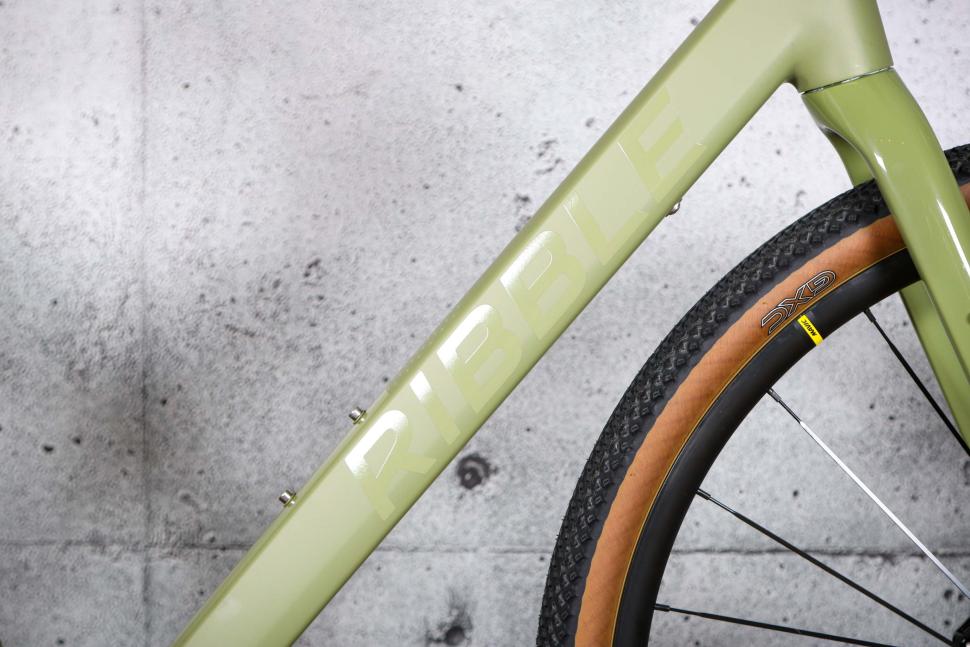 2022 Ribble Gravel ALe Sport SRAM Apex 1x - down tube.jpg