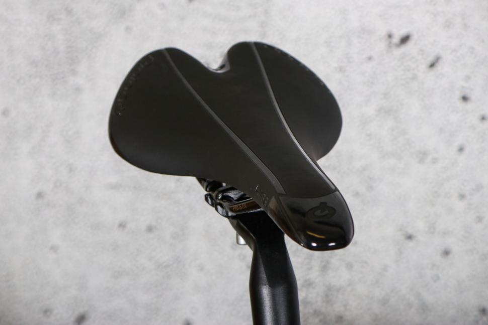 2022 Ribble Gravel ALe Sport SRAM Apex 1x - saddle 3.jpg