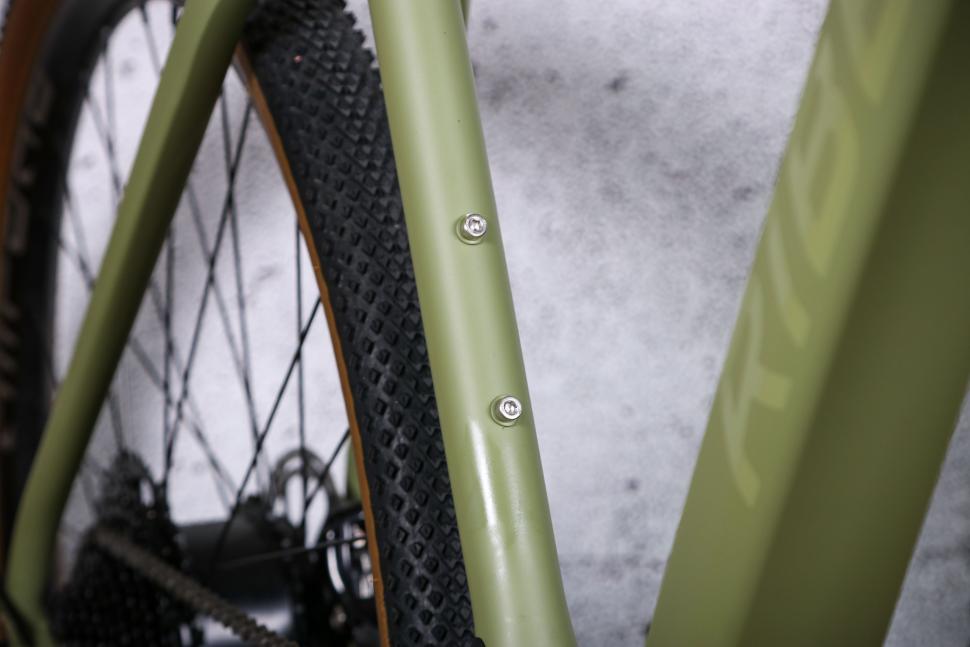 2022 Ribble Gravel ALe Sport SRAM Apex 1x - seat tube bosses 2.jpg