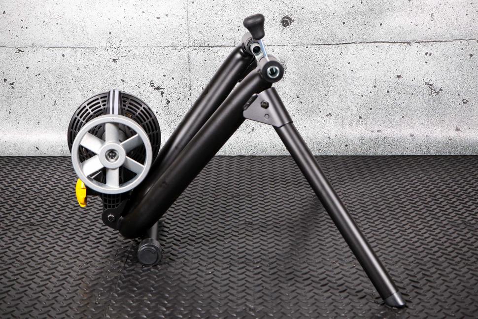 2022 Saris M2 Smart Trainer - side.jpg