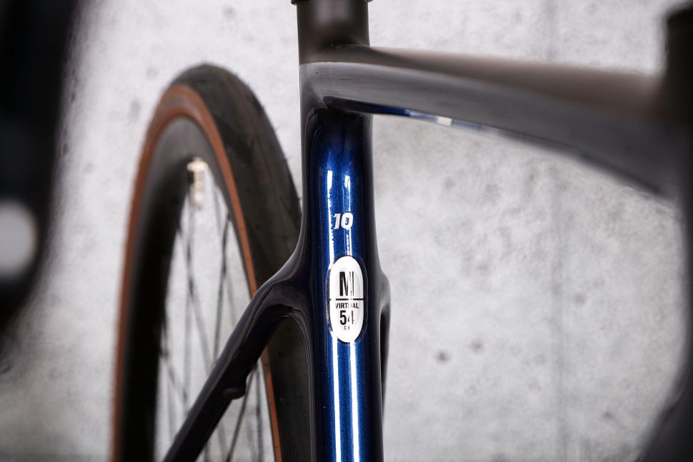 2022 Scott Addict 10 - frame size.jpg