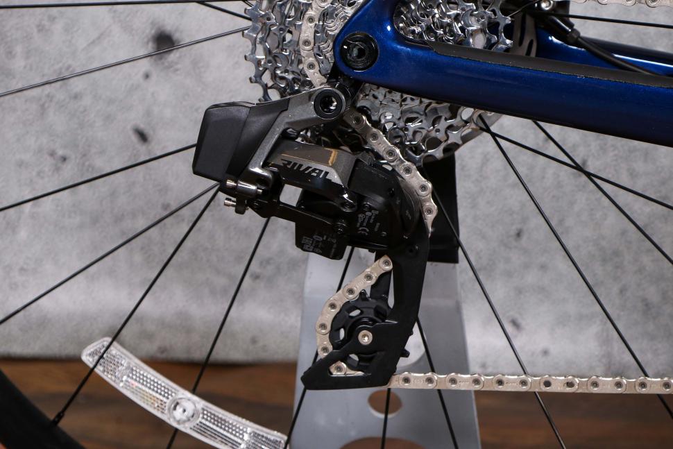 2022 Scott Addict 10 - rear mech.jpg