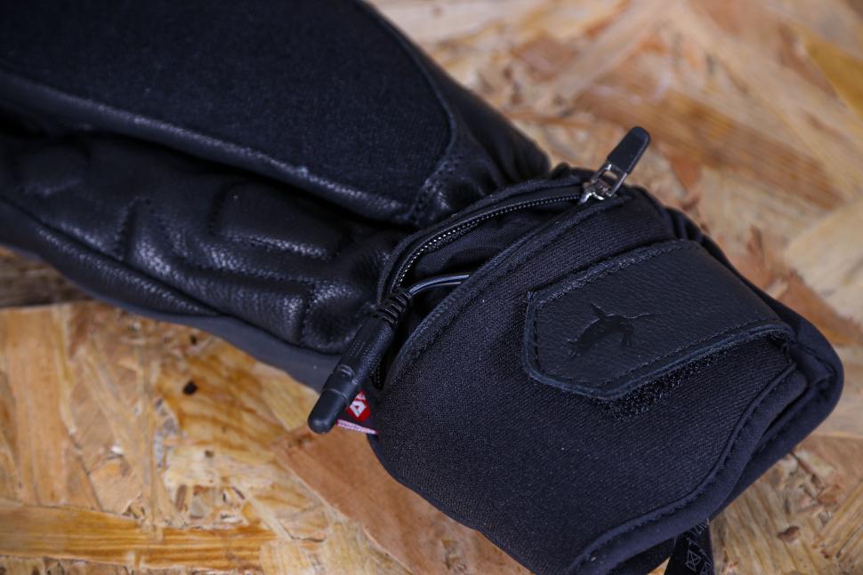2022 Sealskinz Waterproof Heated Cycle Glove - cuff and cable.jpg