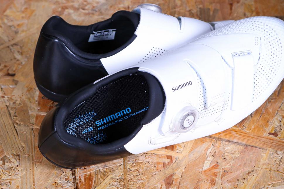 2022 Shimano RC5 SPD-SL Shoes - opening.jpg