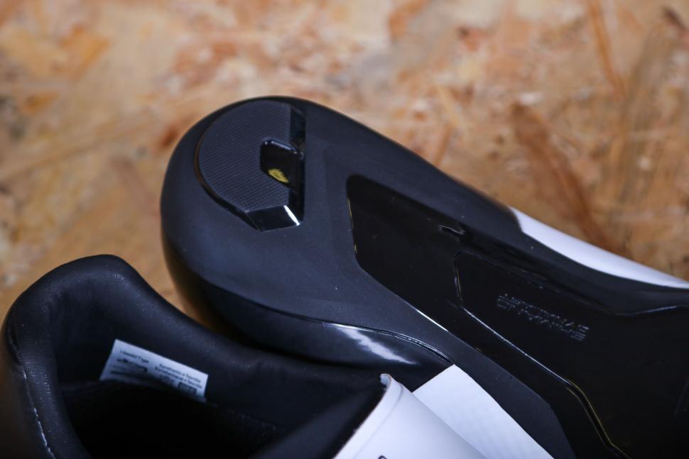 2022 Shimano RC5 SPD-SL Shoes - sole heel.jpg